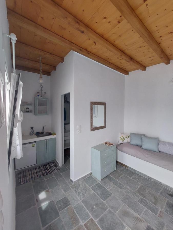 Villa Μπλε Στουντιο 1 à Livadi  Extérieur photo